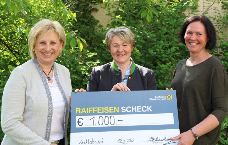 Bezirksbäuerinnen kamen mit Spende